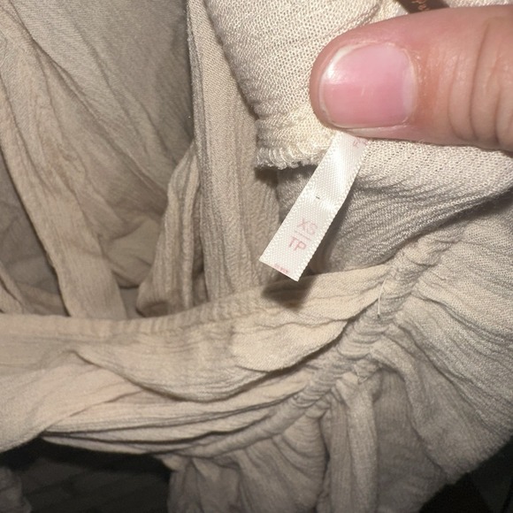 FREE PEOPLE NEREA ROMPER SHORT FLOWY JUMPSUIT Summer Khaki/Beige Size XS - Picture 12 of 15